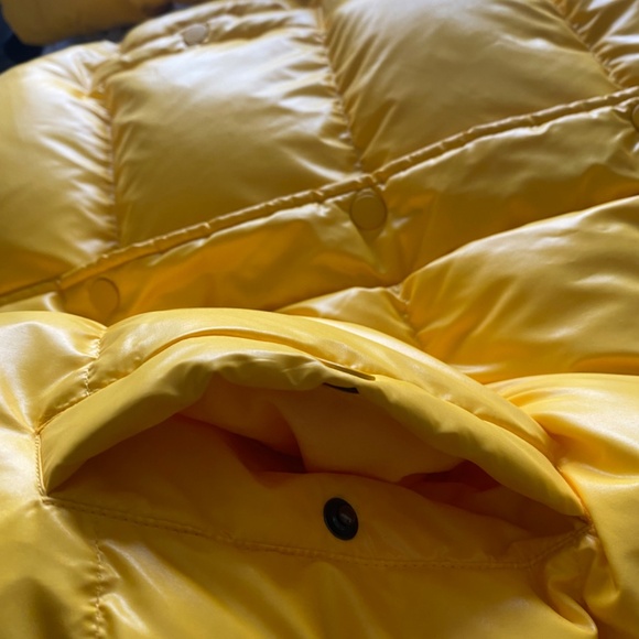 Glossy TNA Yellow Super Puff with Hood (Like-New) - Picture 8 of 8